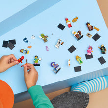 Load image into Gallery viewer, LEGO 71052 Collectible Minifigures Series 29 - Marine Biologist