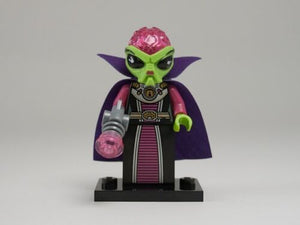 NEW LEGO MINIFIGURES SERIES 8 8833 - Alien Villainess